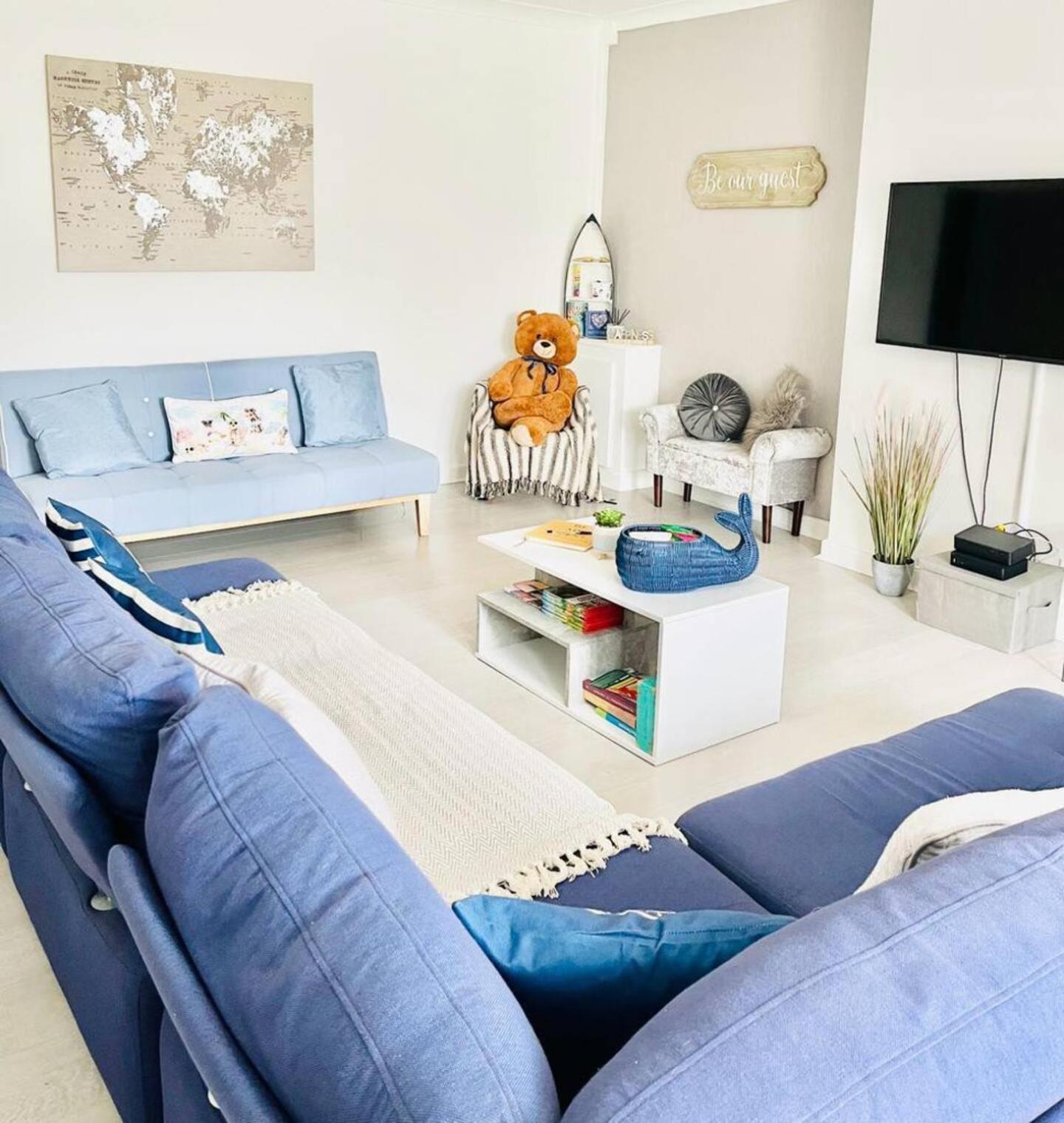 Stunning 3 Double Bedroom Beach Front Apartment Portsmouth Exteriör bild