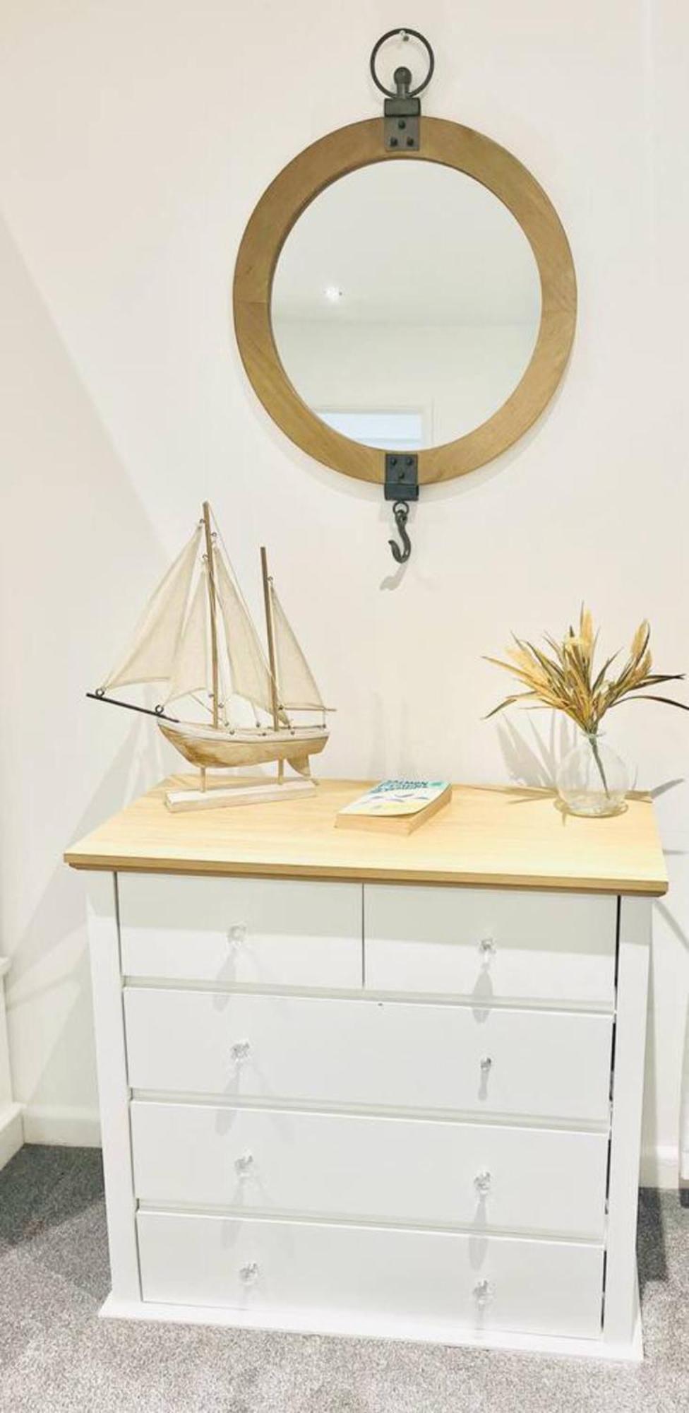 Stunning 3 Double Bedroom Beach Front Apartment Portsmouth Exteriör bild